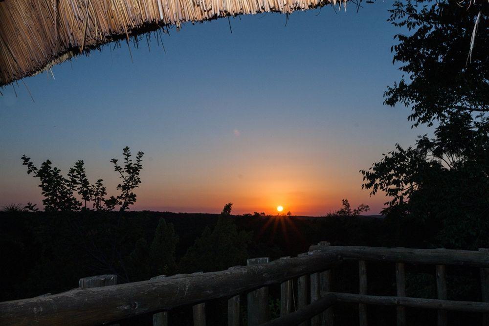 Birdsong Cottages Модимоле Екстериор снимка