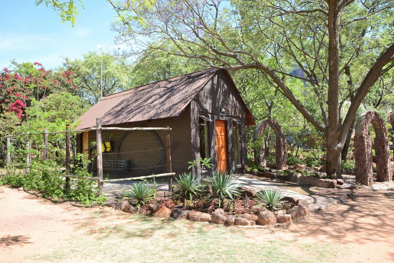 Birdsong Cottages Модимоле Екстериор снимка