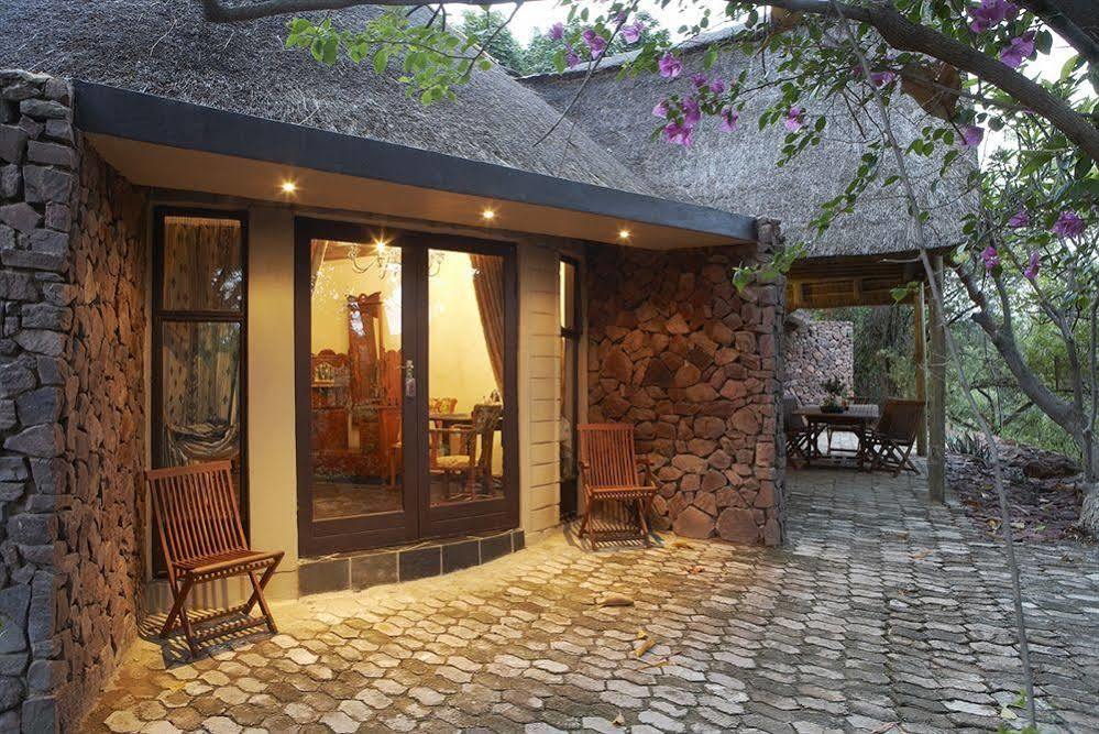 Birdsong Cottages Модимоле Стая снимка