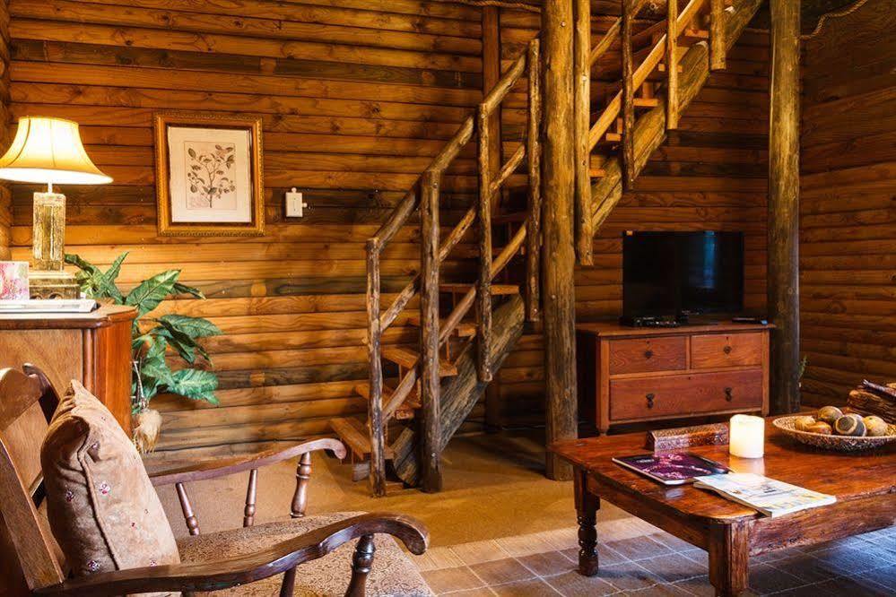 Birdsong Cottages Модимоле Екстериор снимка